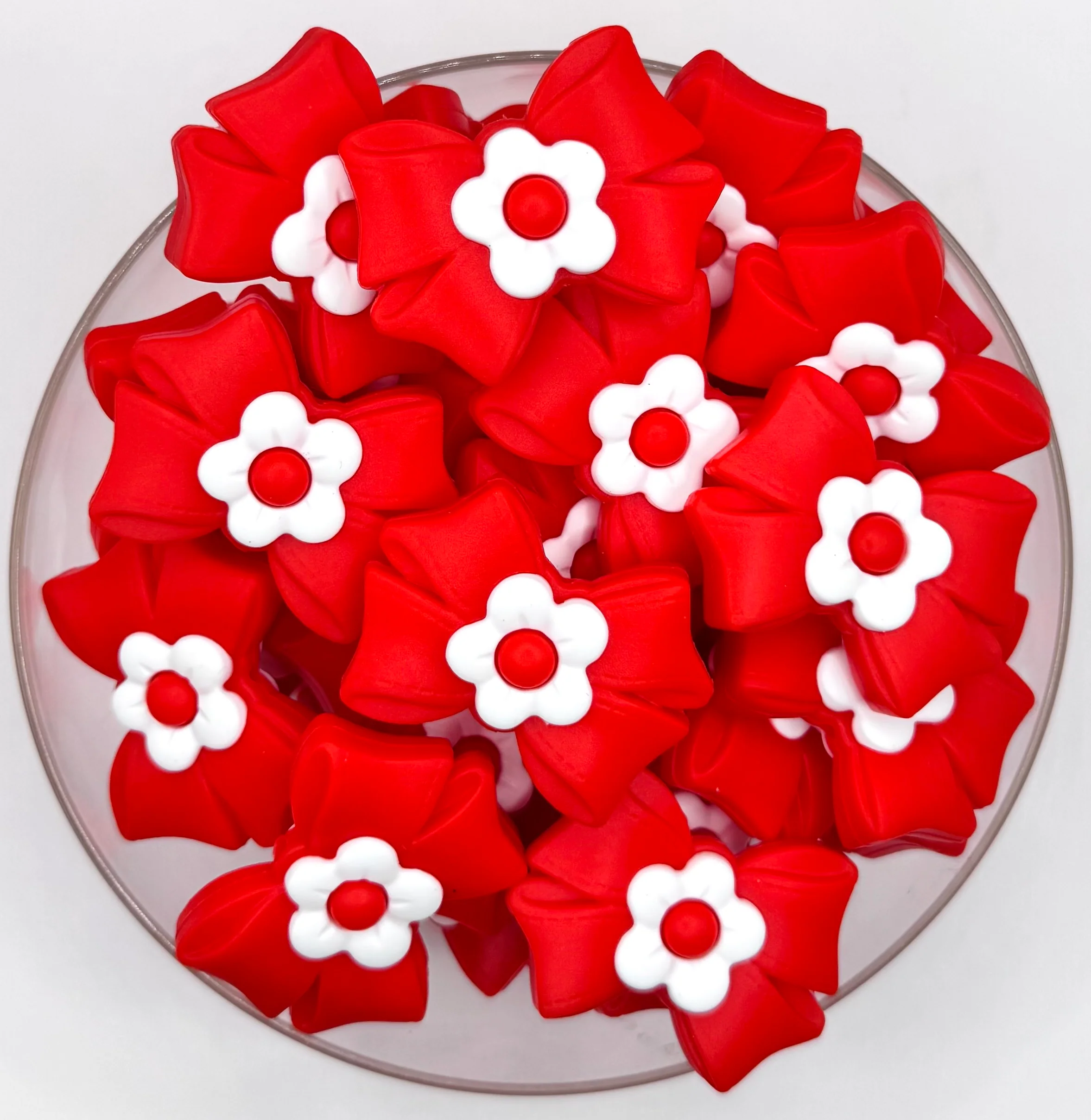 3D big daisy bow (HBK exclusive) silicone focal bead - Image 3