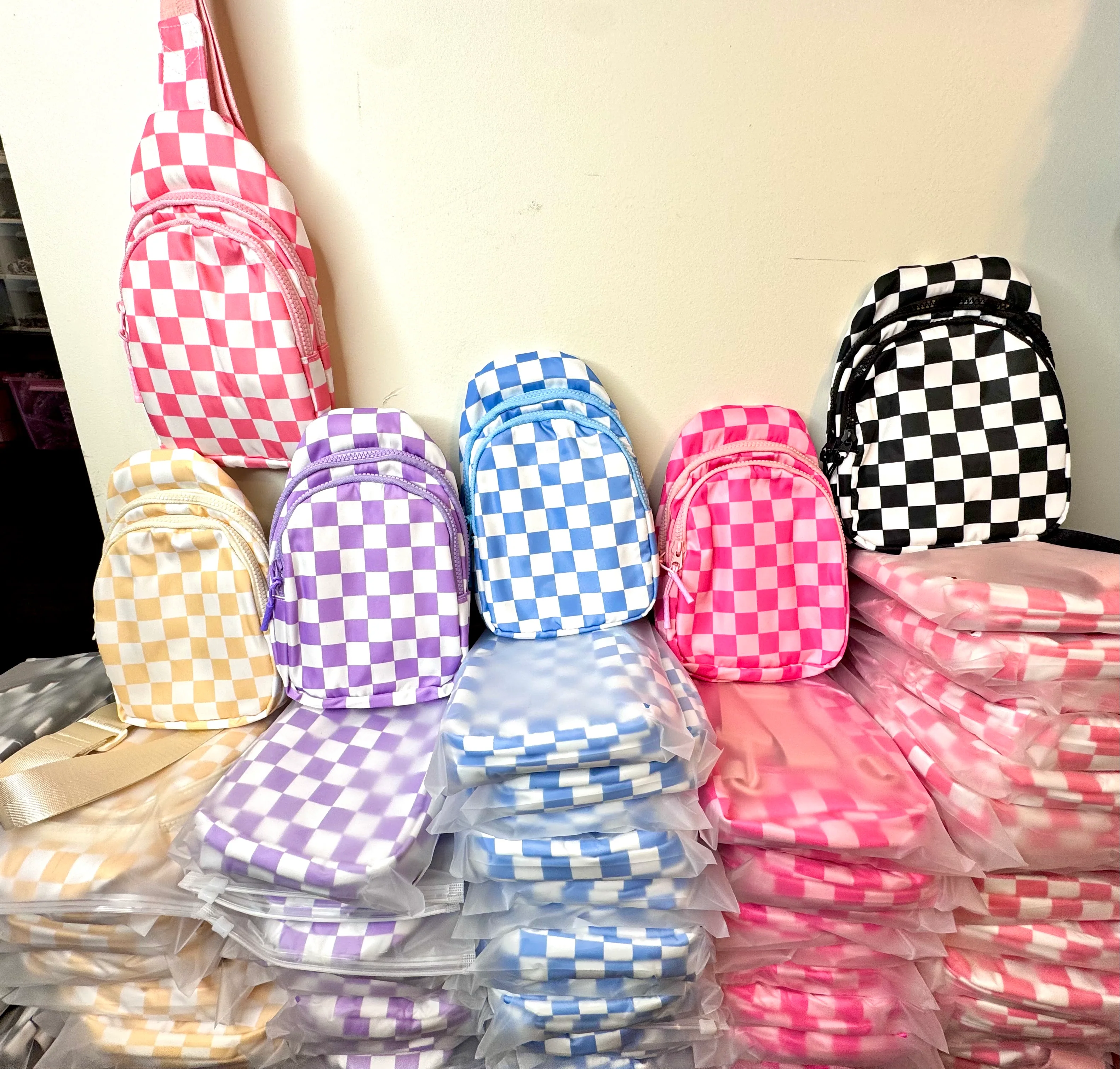 Checkered crossbody bag - Image 7